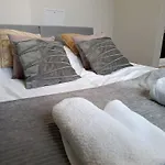 Layla Apartment